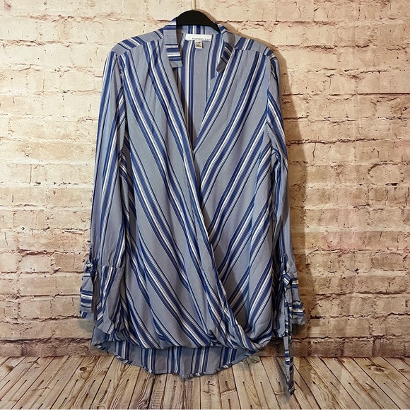 Fourteenth Place navy white nautical striped long sleeve top pledge neck large - Picture 1 of 10